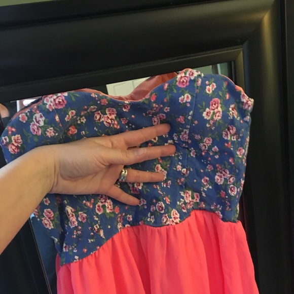 Dresses & Skirts - Maxi dress Dresses & Skirts - Maxi dress